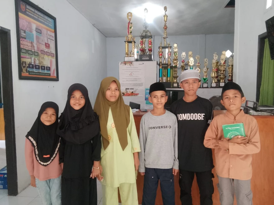 Stimulus Semangat Belajar Al-Quran, Pemerintah Negeri Tanah Rata Berikan Bantuan Transportasi untuk Santri TPQ